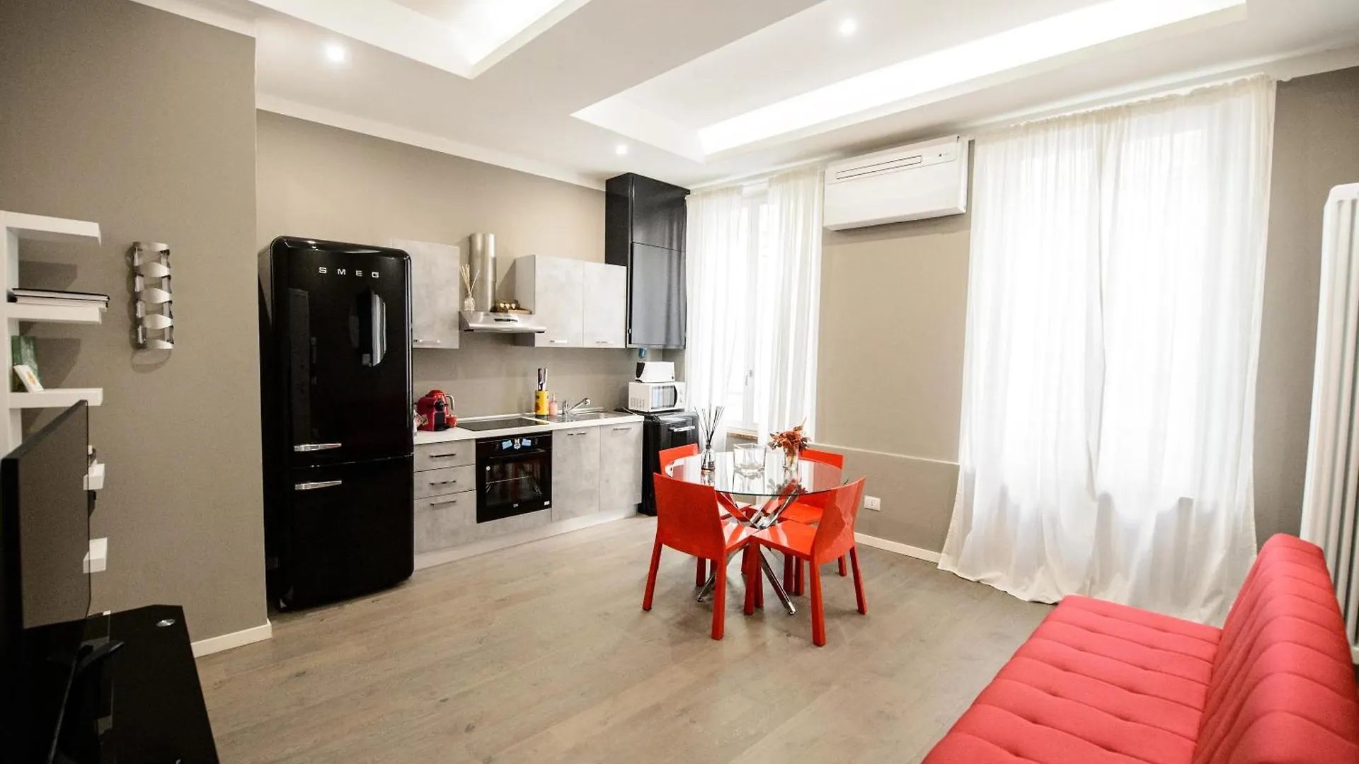 Academy Tortellinosuite Modena location
